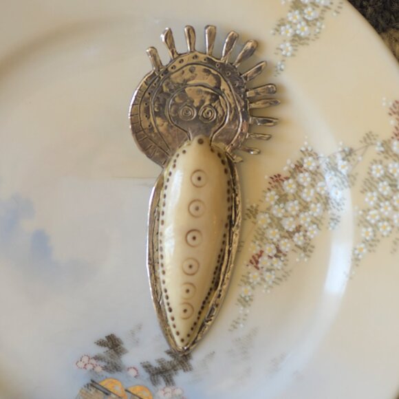 Sterling Silver Bone Shaman Motif Brooch & Pendant Signed MT 1995 - Picture 2 of 9